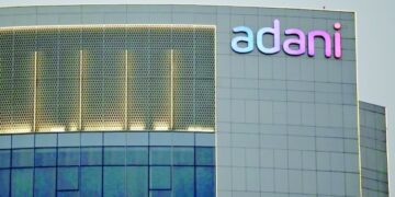 Adani to invest $4 billion in petrochemical complex