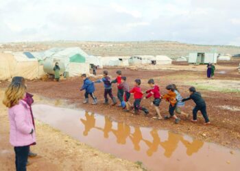 تركيا تعتزم إقامة “حزام أمني” مع سوريا.. وايران تعزز قواتها على حدود العراق