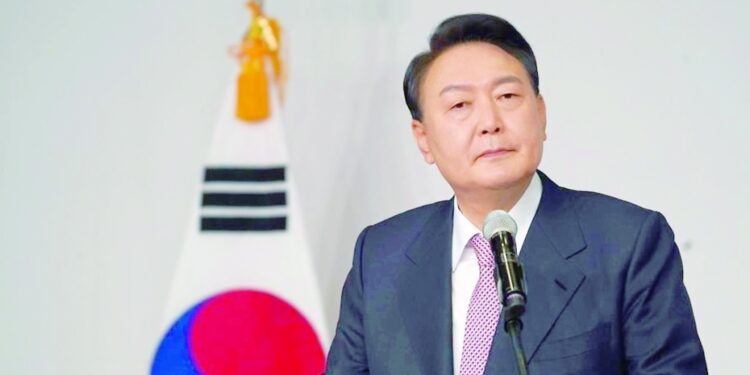 رئيس كوريا الجنوبية ينذر بالتدخل لإنهاء إضراب وصفه بالخطوة "غير القانونية" 1 رئيس كوريا الجنوبية ينذر بالتدخل لإنهاء إضراب وصفه بالخطوة “غير القانونية”