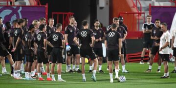 ألمانيا لتجنب سيناريو 2018 وإسبانيا واليابان في موقف مريح