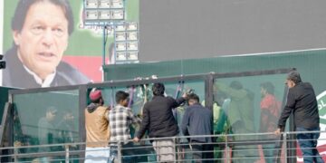 Imran addresss first rally since being shot