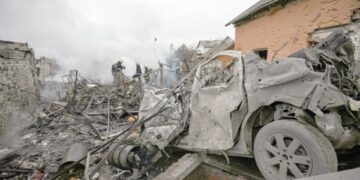 We cannot be broken: Zelensky