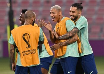 Brazil without Neymar as Portugal target last 16