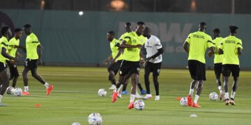 أمل الأدوار الإقصائية يراود السنغال والإكوادور في كأس العالم