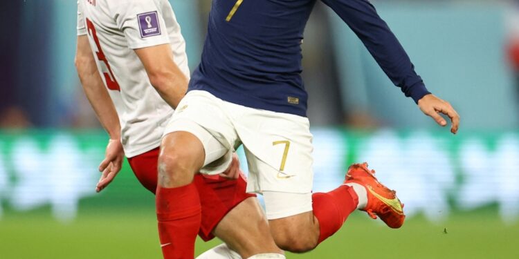 جريزمان فخور بمعادلة إنجاز زيدان في المونديال