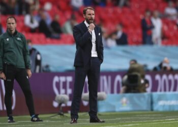 تجاهُل فودن يضع ساوثغيت تحت المزيد من الضغط !