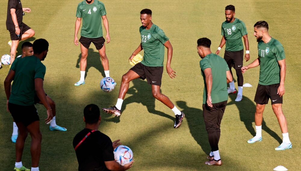 الغيابات تضرب المنتخب السعودي قبل مواجهة المكسيك