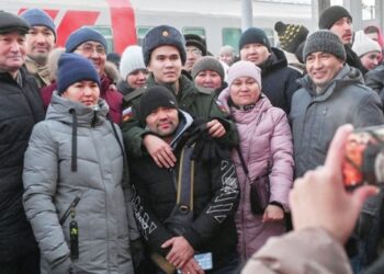 Ukraine warns of fresh Russian missile strikes on energy grid