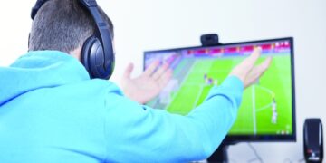 Watching World Cup during office hours?