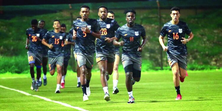 النصر وصور والبشائر تستجدي العودة للانتصارات في دوري عمانتل.. غداً 1 النصر وصور والبشائر تستجدي العودة للانتصارات في دوري عمانتل.. غداً