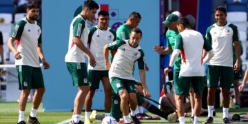 منتخب السعودية يطمح في بلوغ الأدوار الإقصائية عبر بوابة المكسيك