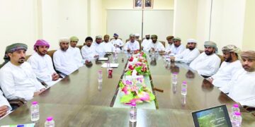 اجتماع يبحث تعزيز البحث العلمي والتطوير والابتكار الزراعي بمسندم