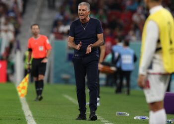 مدرب إيران يثني على لاعبيه ومدرب أمريكا يحلل الأداء !