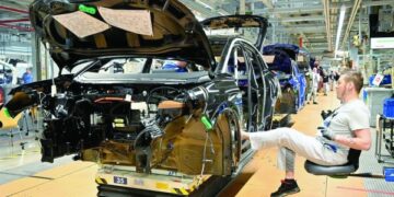 Germany needs more skilled workers from abroad, and fast