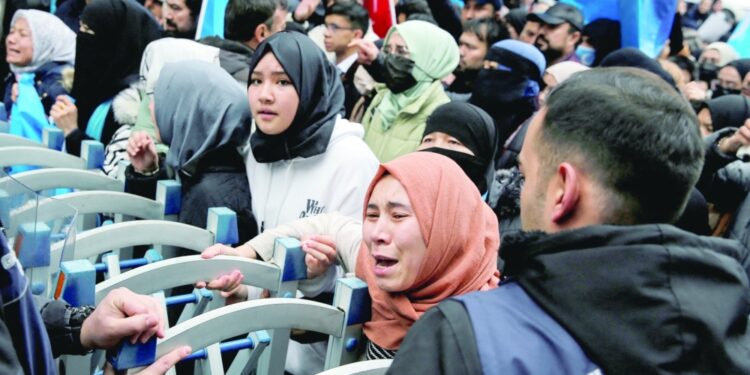 الصين تواصل اجراءات احتواء الاحتجاجات على القيود الصحية