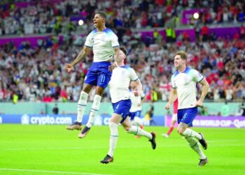 England roar into last 16 as Rashford scores twice in 3-0 Wales rout