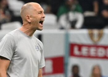 مدرب الولايات المتحدة يثني على أداء لاعبيه