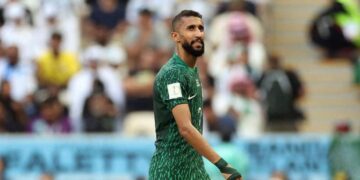 المنتخب السعودي يفقد خدمات سلمان الفرج في كأس العالم FIFA قطر 2022™