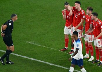 المنتخب الإنكليزي يتأهل إلى ثمن النهائي متصدراً للمجموعة الثانية