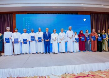 الطيران العماني يرحب بقادة المستقبل بحفل للتعريفببرنامج الخريجين التجاريين