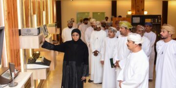 افتتاح قاعة عرض توثيقية لقطاع الإعلام في محافظة ظفار