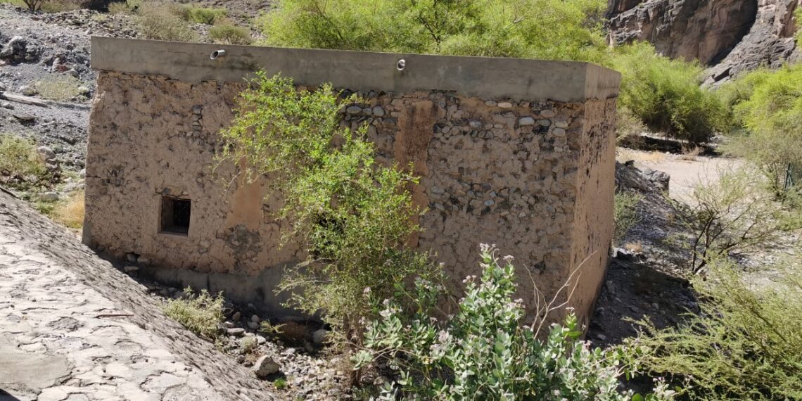 مسجدا الصفاة بوادي بني خروص بالعوابي مزار سياحي