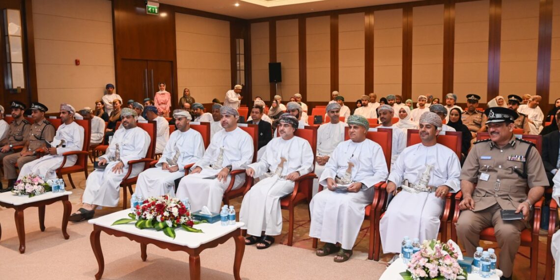 الطيران العُماني يطلق برنامج الخريجين التجاريين لقادة المستقبل