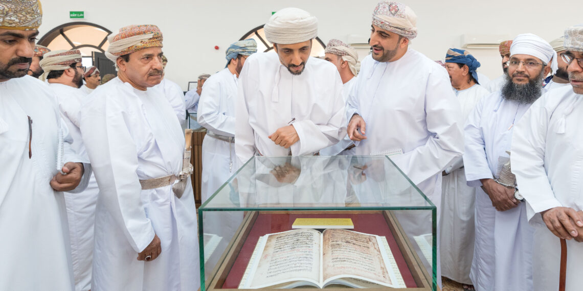 افتتاح المعرض الوثائقي بمحافظة مسندم