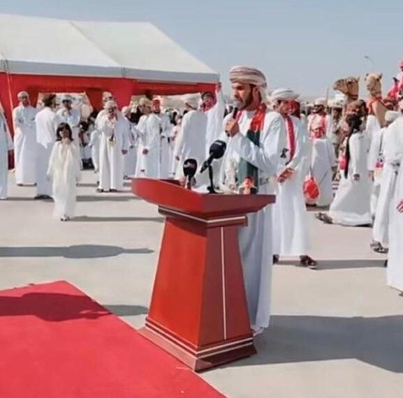 ولاية ثمريت تنظم مسيرة ولاء وعرفان بمناسبة العيد الوطني الـ ٥٢ المجيد