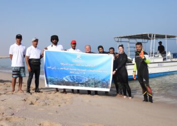 تنفيذ حملة تنظيف للشعاب المرجانية بنيابة رأس الحد