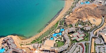 سلطنة عُمان تسجل زيادة قدرها 93٪ في عدد الزوار وفقالشركة ForwardKeys الدولية
