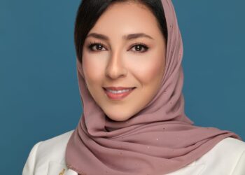 أكاديمية من جامعة السلطان قابوس تحصل على جائزة لوريال-اليونسكو