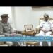 الفريق الركن بحري رئيس أركان قوات السلطان المسلحة يستقبل رئيس الأركان العامة للجيش البريطاني