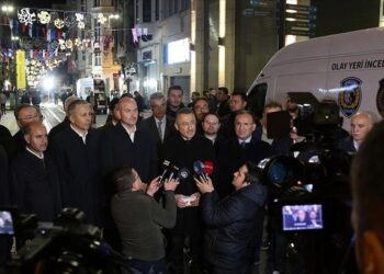 نائب الرئيس التركي.. يرجّح أن تكون انتحارية نفذت تفجير شارع الاستقلال وسط إسطنبول