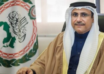 رئيس البرلمان العربي يشيد بالنهضة التنموية الشاملة في سلطنة عُمان