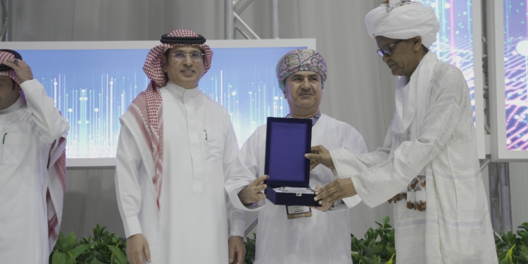 تلفزيون سلطنة عُمان يفوز بالجائزة الثانية مناصفة في المهرجان العربي للإذاعة والتلفزيون بالرياض