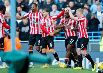 برنتفورد يفوز على مانشستر سيتي 2 / 1 في الدوري الإنجليزي