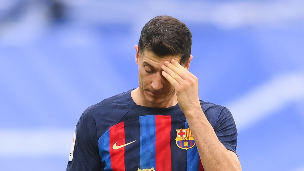 إيقاف ليفاندوفسكي مهاجم برشلونة ثلاث مباريات في الدوري الإسباني 1 إيقاف ليفاندوفسكي مهاجم برشلونة ثلاث مباريات في الدوري الإسباني