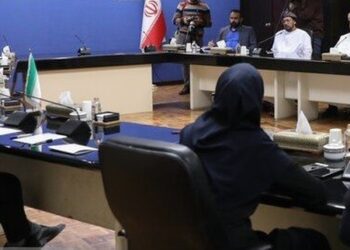 بحث أوجه التعاون والتبادل  التجاري والاستثماري بين سلطنة عُمان وإيران