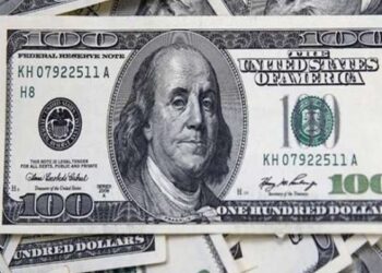 الدولار الأمريكي يستقر في التعاملات والإسترليني يرتفع