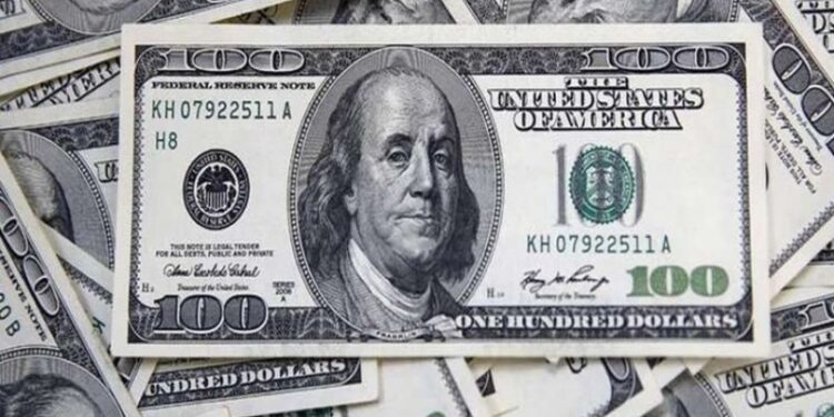 الدولار الأمريكي يستقر في التعاملات والإسترليني يرتفع