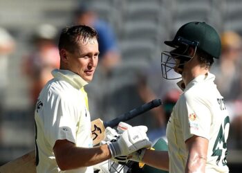 Labuschagne, Smith, Khawaja shine to power hosts to 293/2 at the end of Day 1