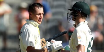 Labuschagne, Smith, Khawaja shine to power hosts to 293/2 at the end of Day 1