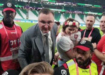 Poland coach celebrates “bittersweet” qualification for World Cup last 16