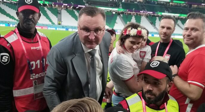 Poland coach celebrates “bittersweet” qualification for World Cup last 16