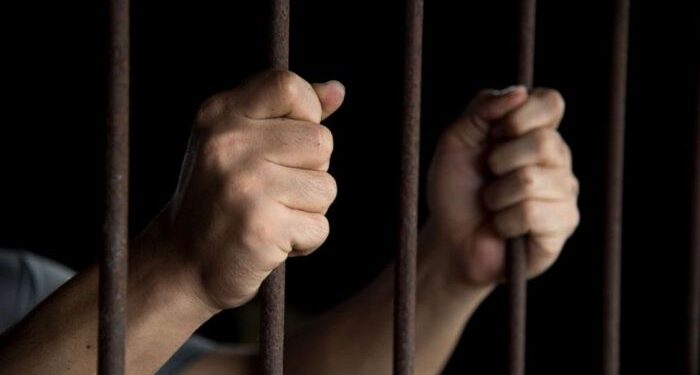 Drinking or dealing with alcohol a penal offence in Oman