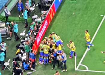 Croatia beat Brazil 4-2 on penalties to enter semi-finals