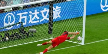 Martinez the hero as Argentina edge Netherlands in a shootout