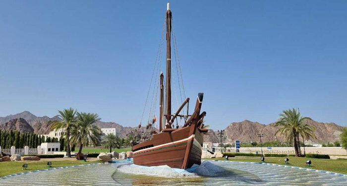 President Xi talks about revival of journey taken by an Omani sailor in ancient times on ‘Sohar’ ship
