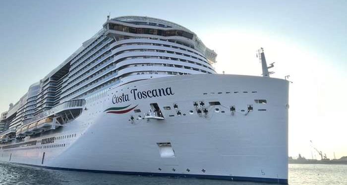 Salalah Port receives Italian cruise ship